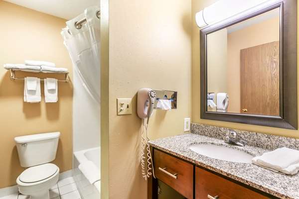 Suite - Rodeway Inn Rapid City - I-90, Exit 59