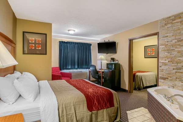 Suite - Rodeway Inn Rapid City - I-90, Exit 59