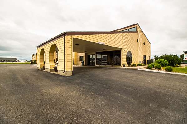 Exterior view - Econo Lodge Watertown
