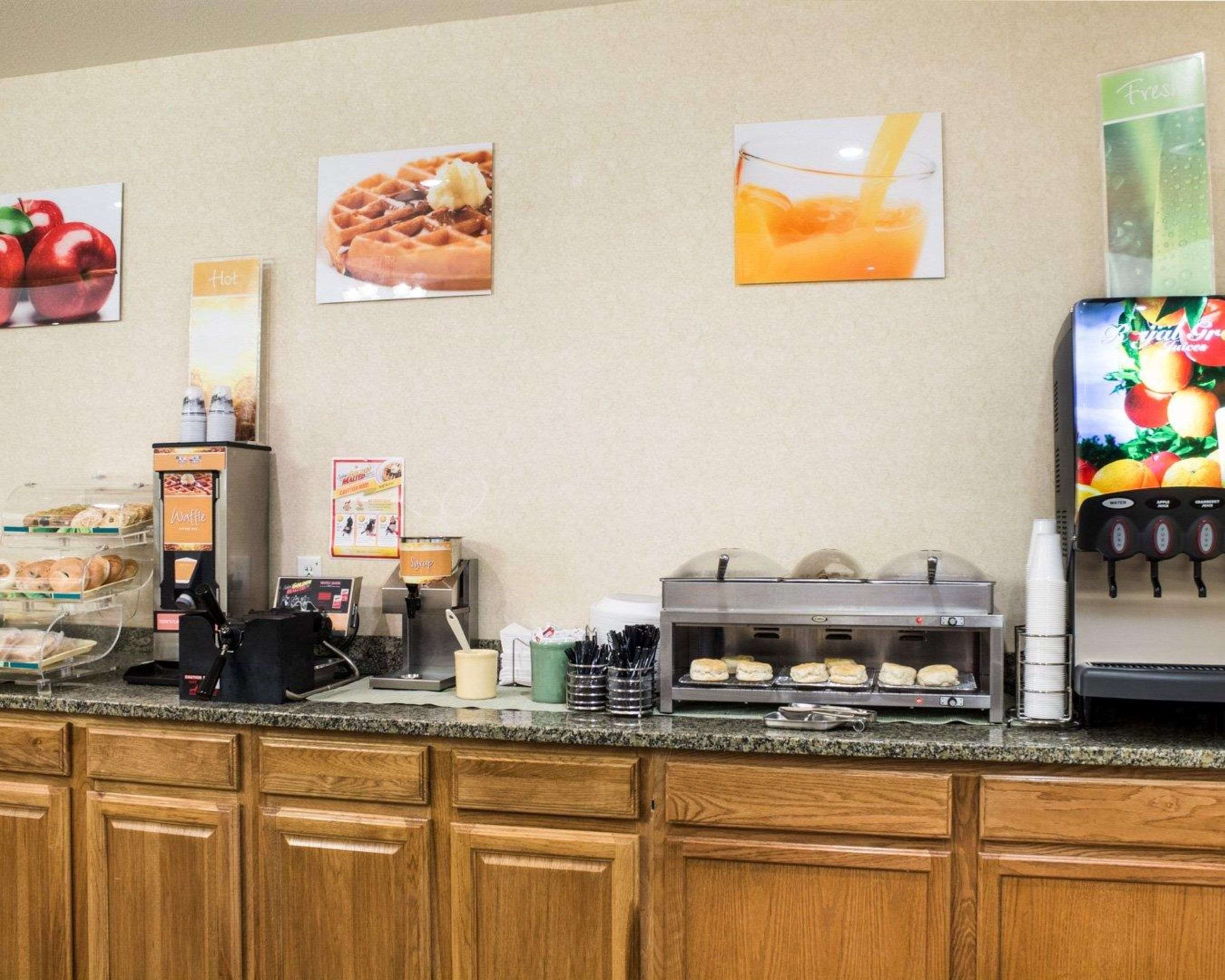 Free breakfast | Quality Inn