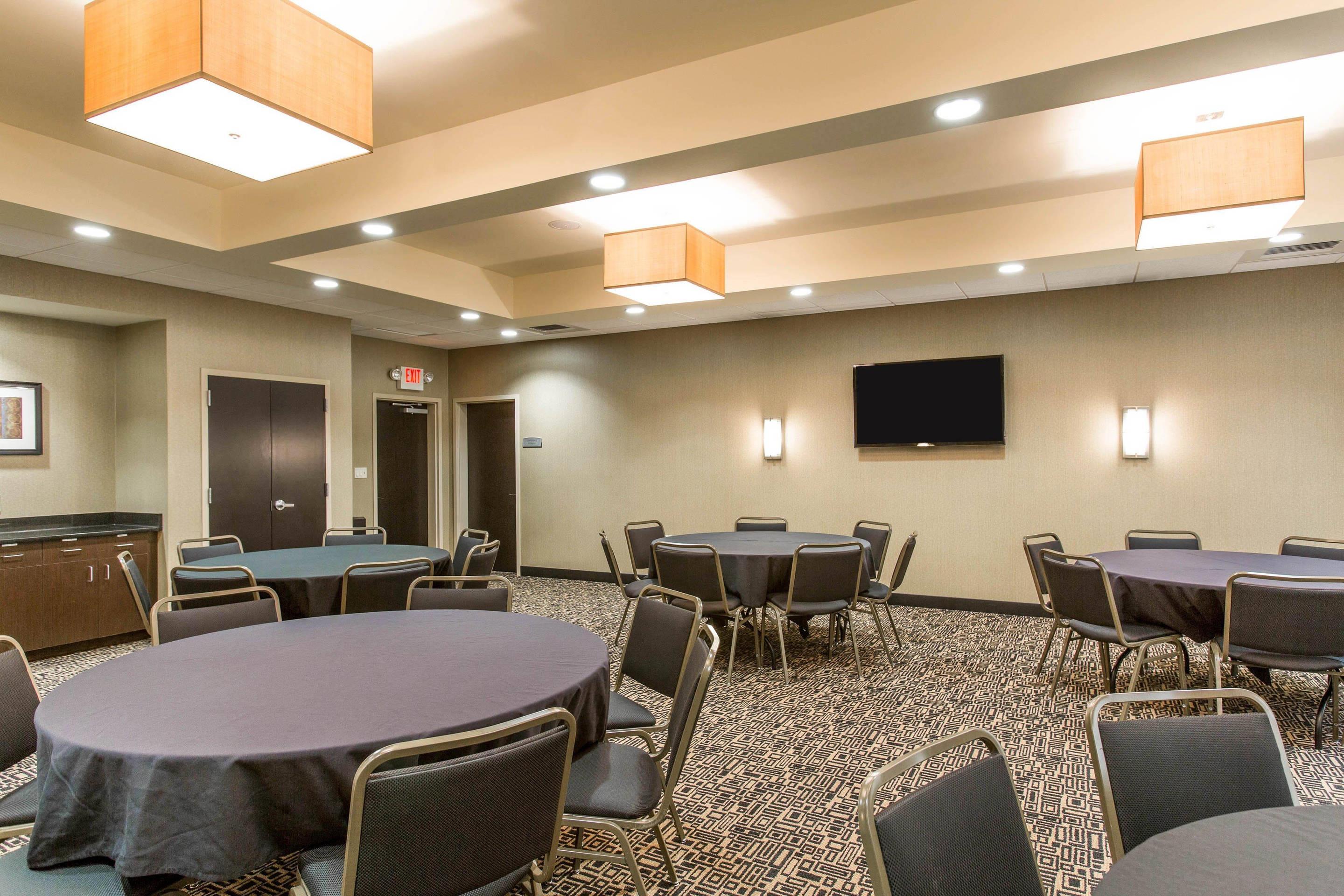 Large space for receptions, parties, anniversaries and business meetings | Cambria Hotel Rapid City near Mount Rushmore