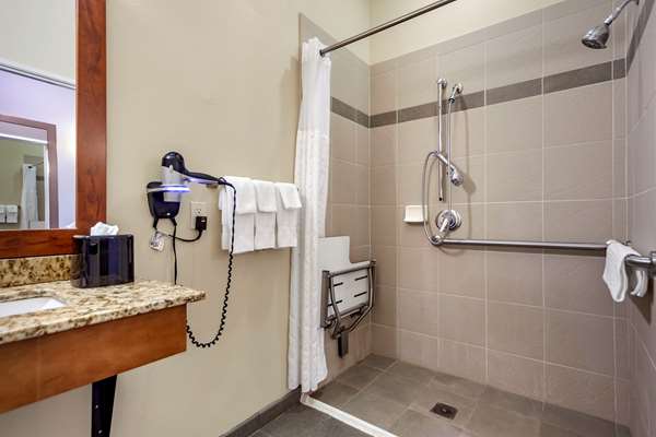  - Comfort Inn & Suites Sioux Falls - I-229, Exit 1C
