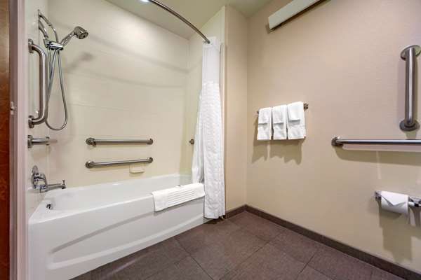 Suite - Comfort Inn & Suites Sioux Falls - I-229, Exit 1C