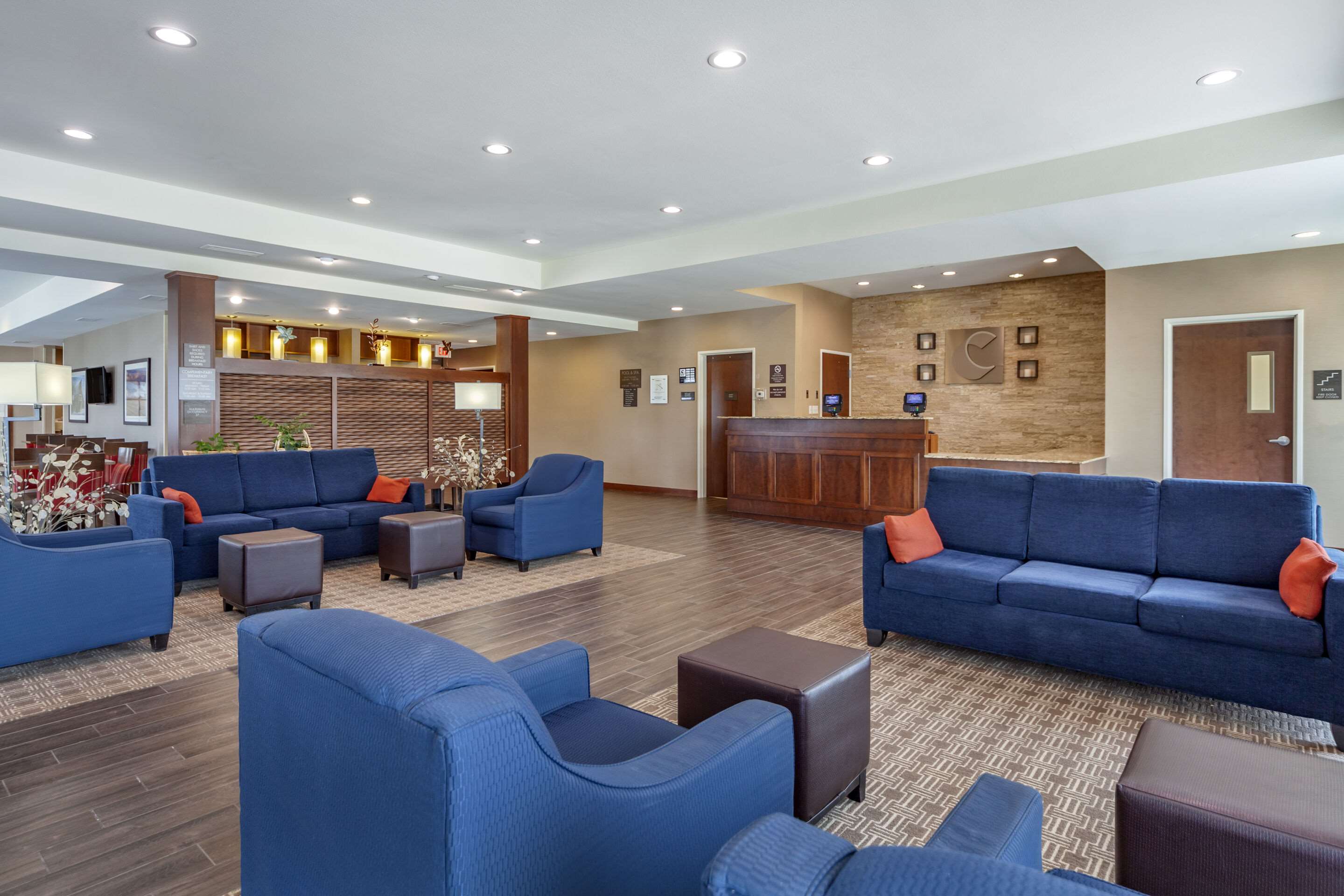 Front desk | Comfort Inn & Suites Avera Southwest
