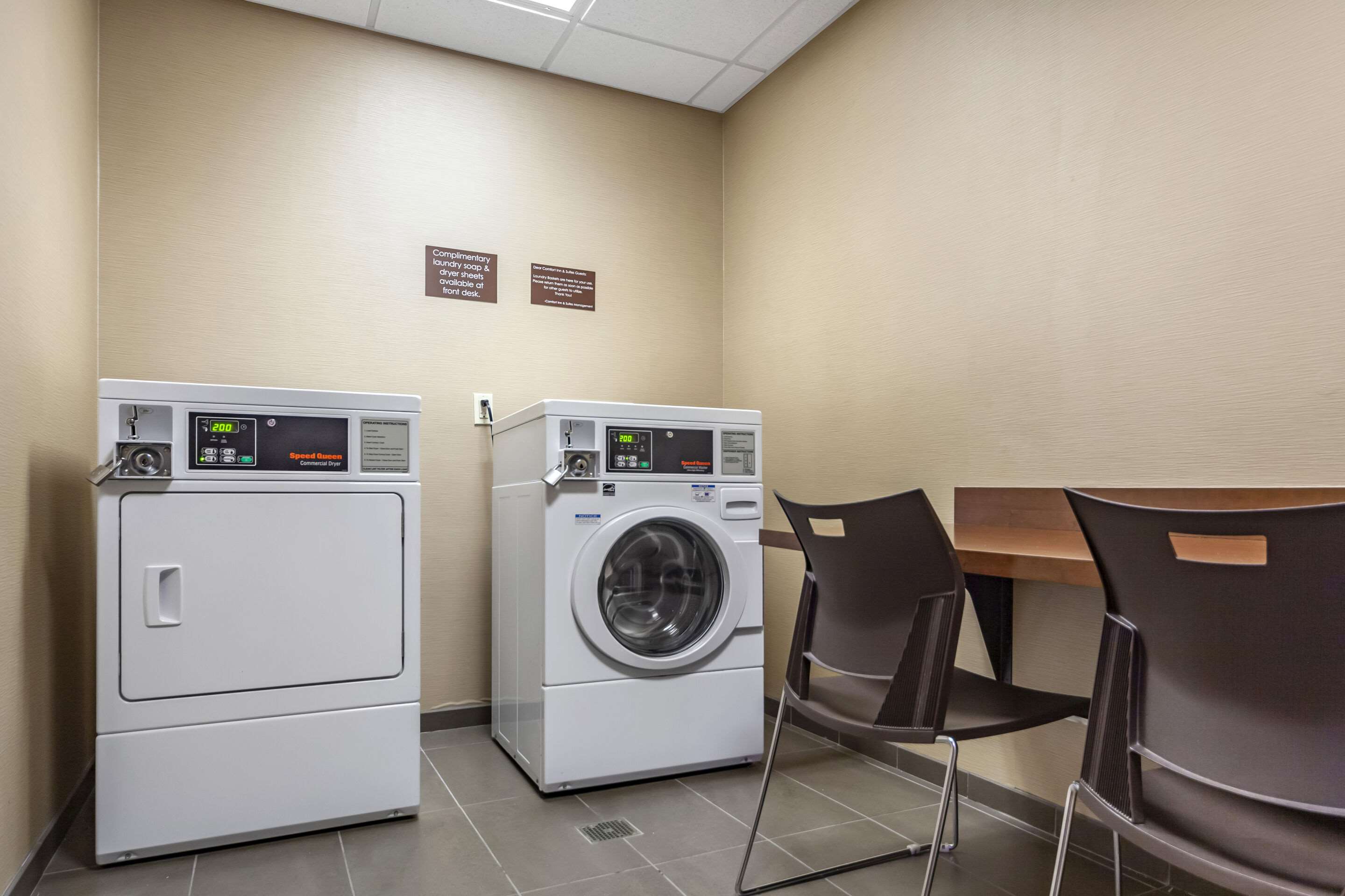 Guest laundry facilities | Comfort Inn & Suites Avera Southwest