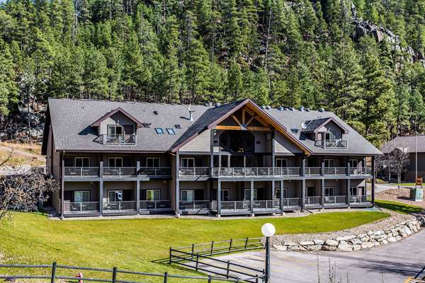 Exterior view - K Bar S Lodge Keystone