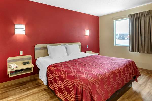  - Econo Lodge Belle Fourche