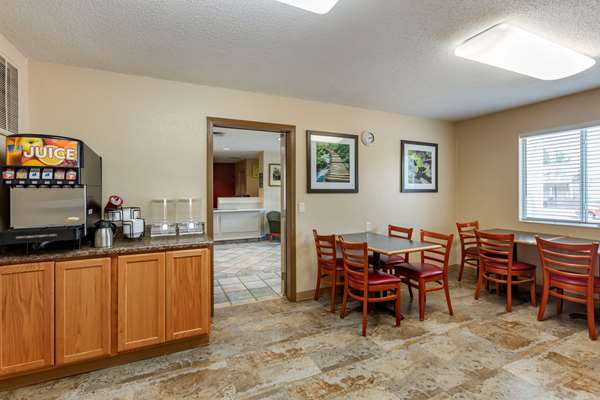Amenities - Econo Lodge Belle Fourche