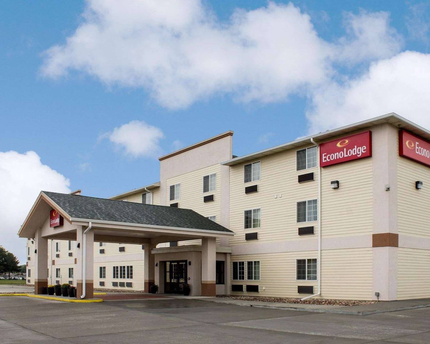 Comfort Inn Yankton, SD See Discounts