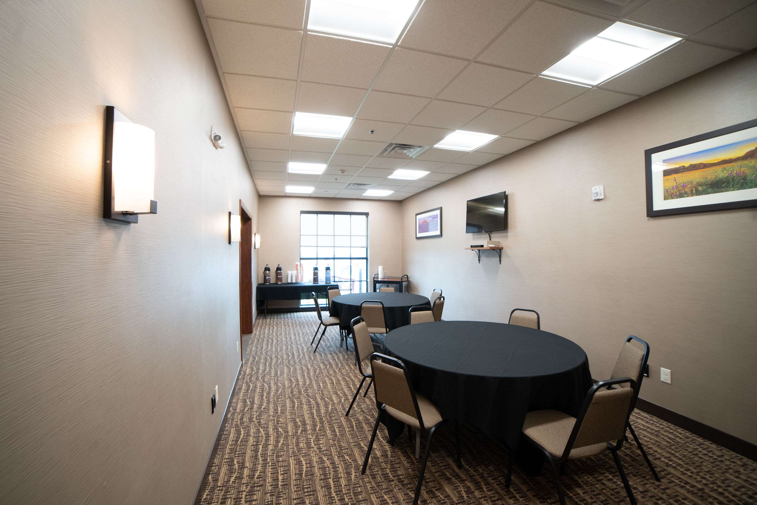 Meeting room | Comfort Suites University
