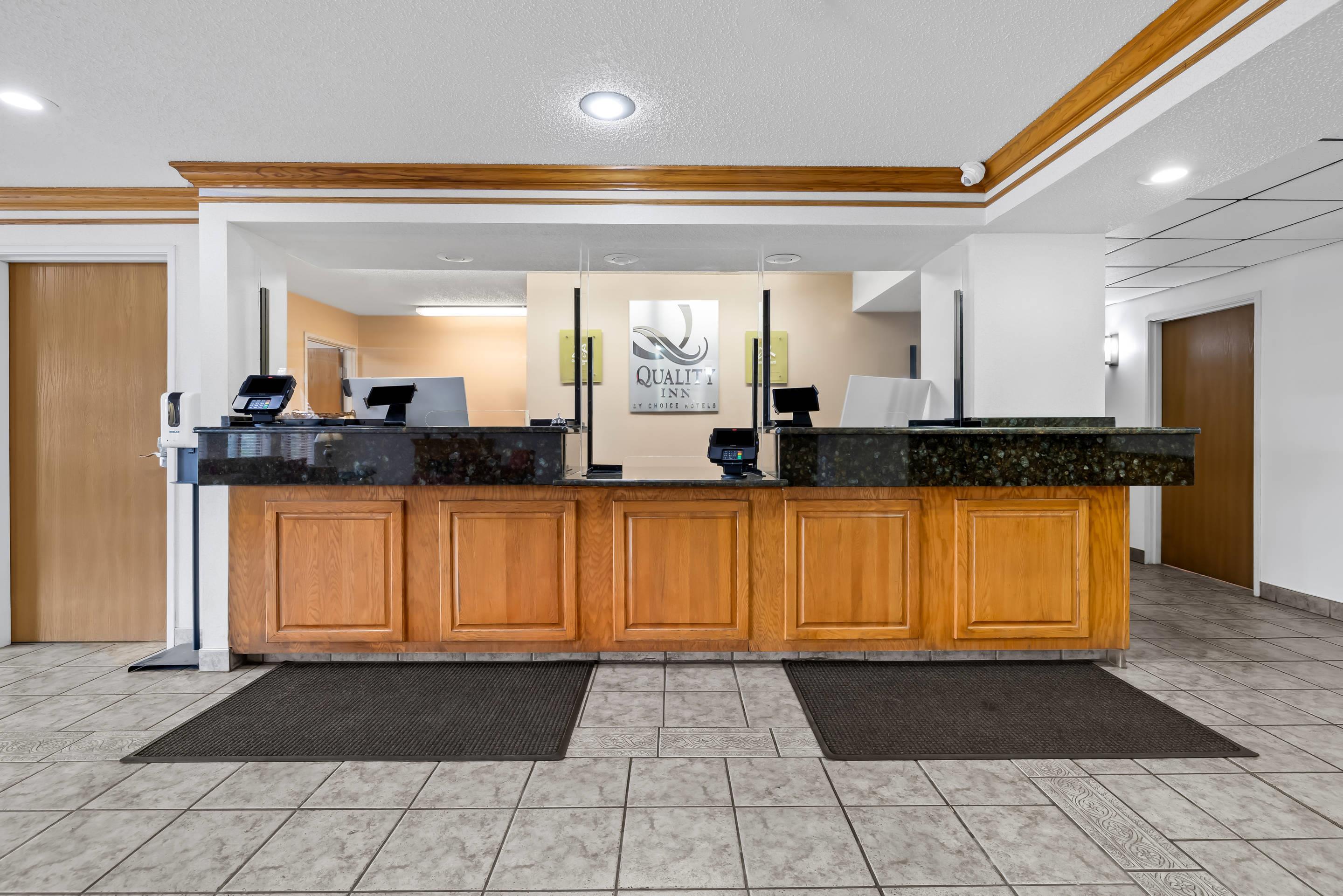 Front desk | Quality Inn near Monument Health Rapid City Hospital
