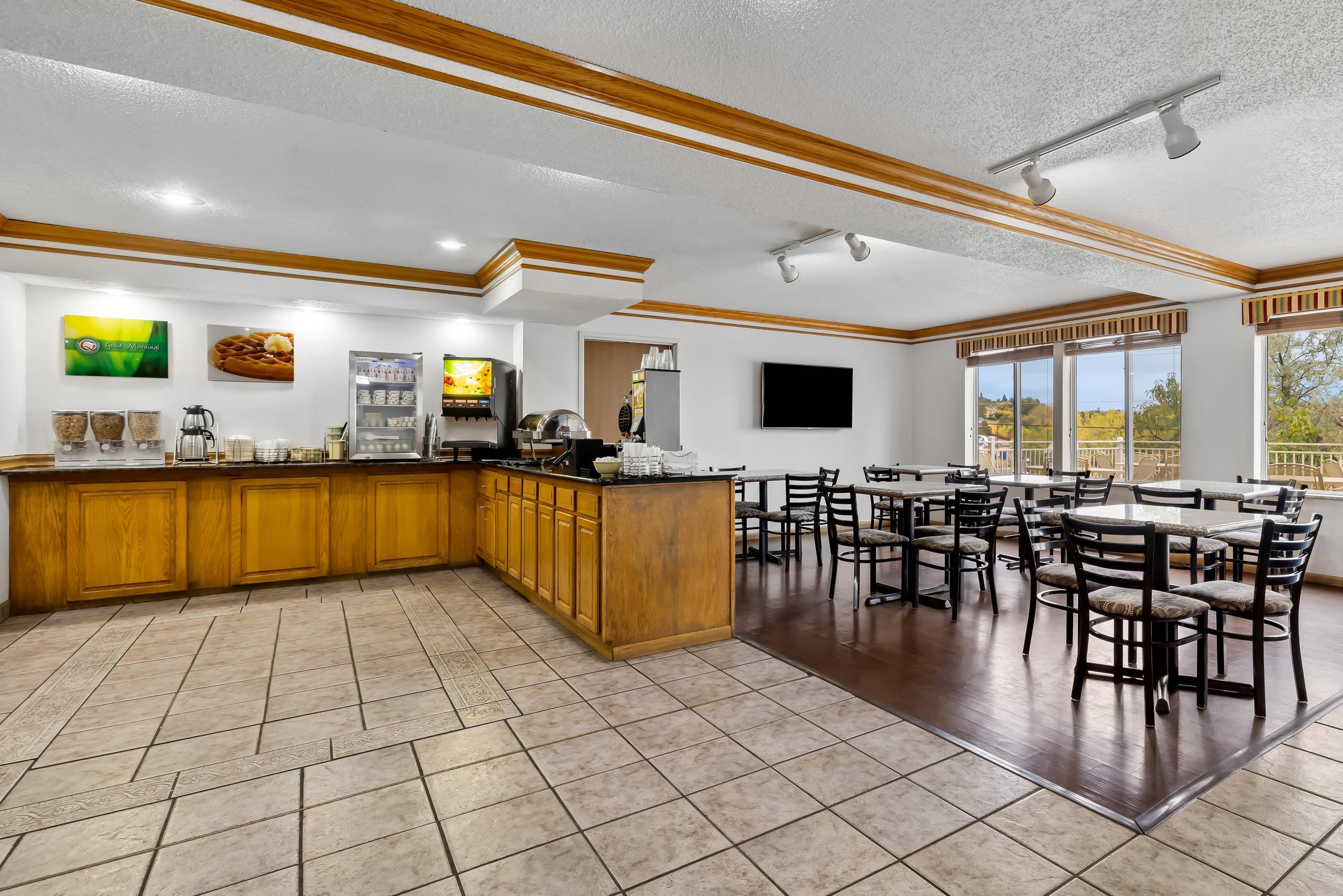 Breakfast area | Quality Inn near Monument Health Rapid City Hospital