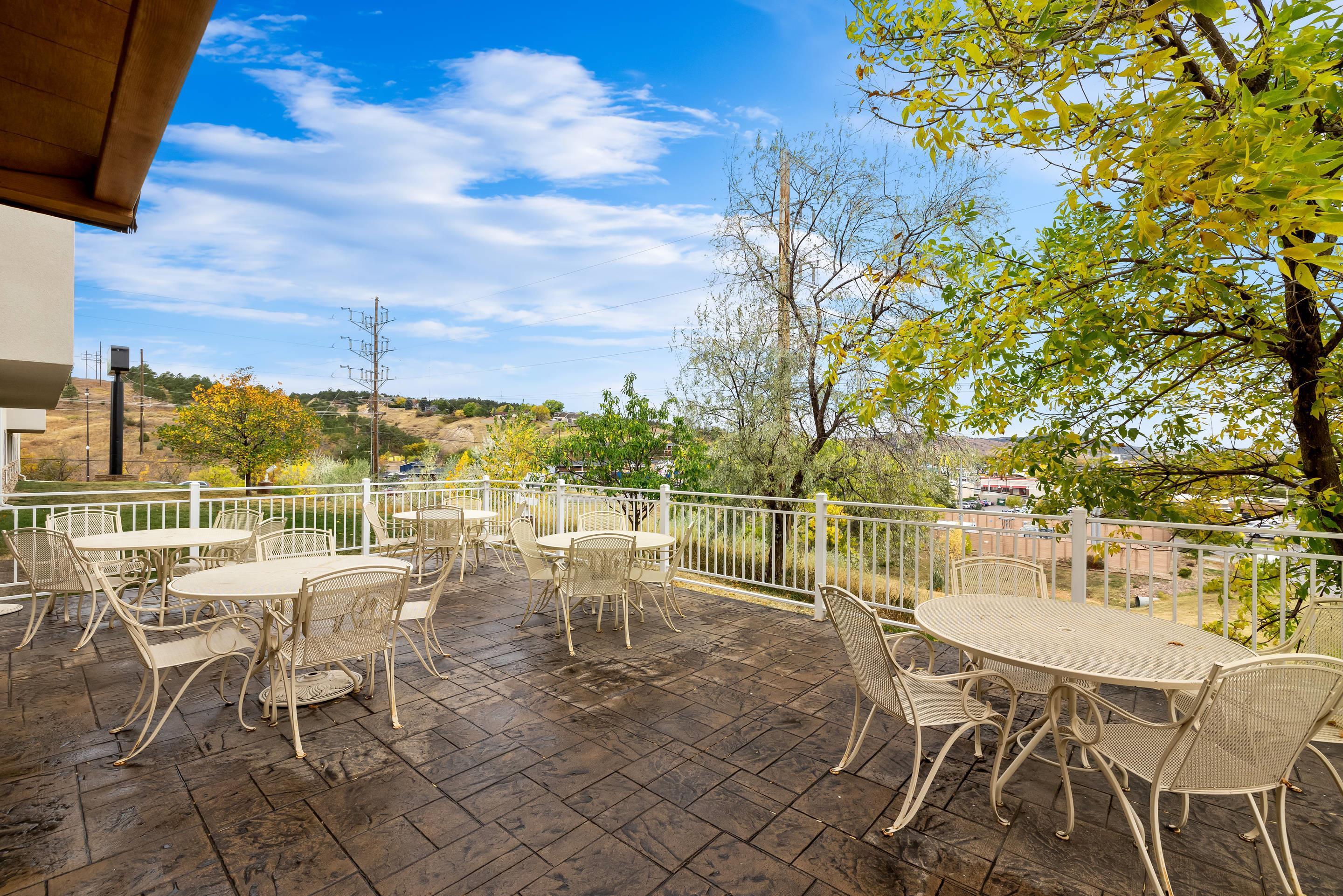 Hotel patio | Quality Inn near Monument Health Rapid City Hospital