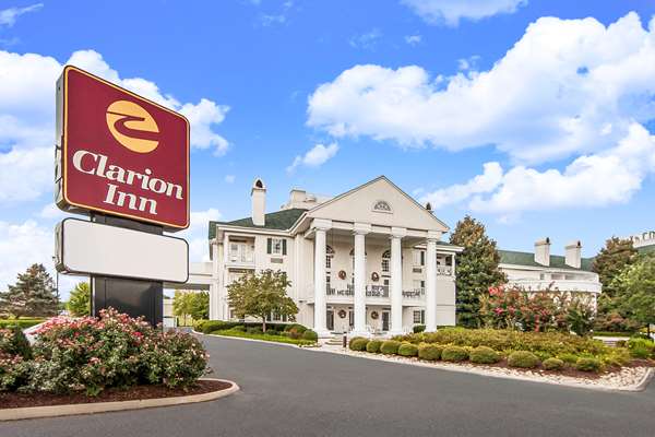 Exterior view - Clarion Inn Willow River Sevierville
