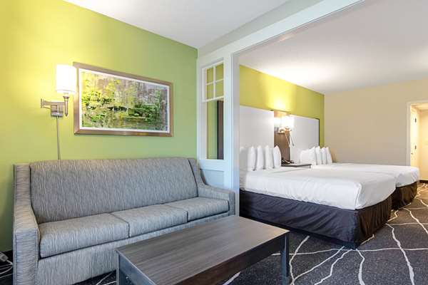  - Clarion Inn Willow River Sevierville