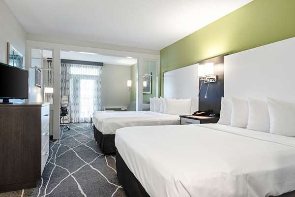  - Clarion Inn Willow River Sevierville