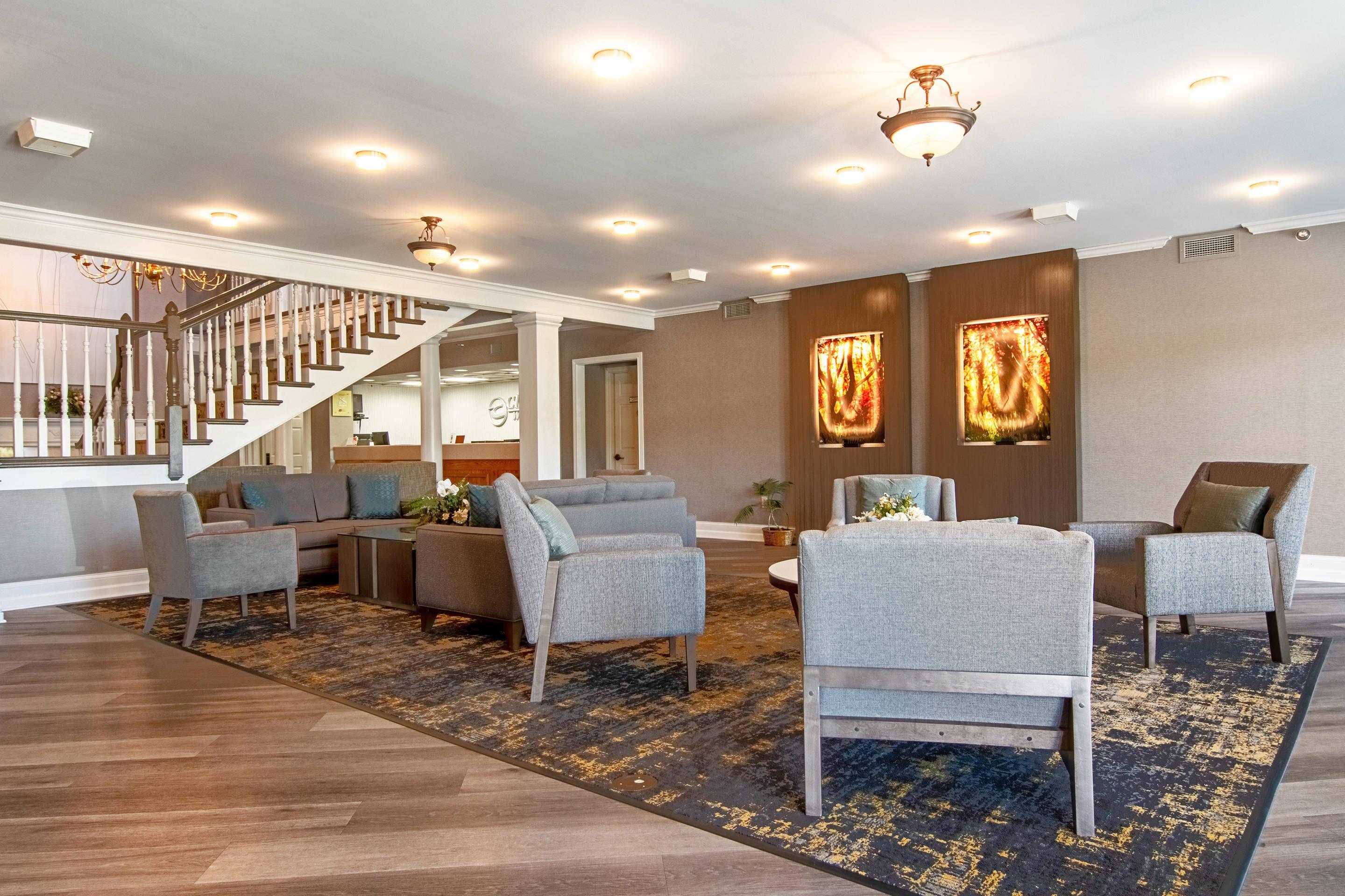 Hotel lobby | Clarion Inn Willow River