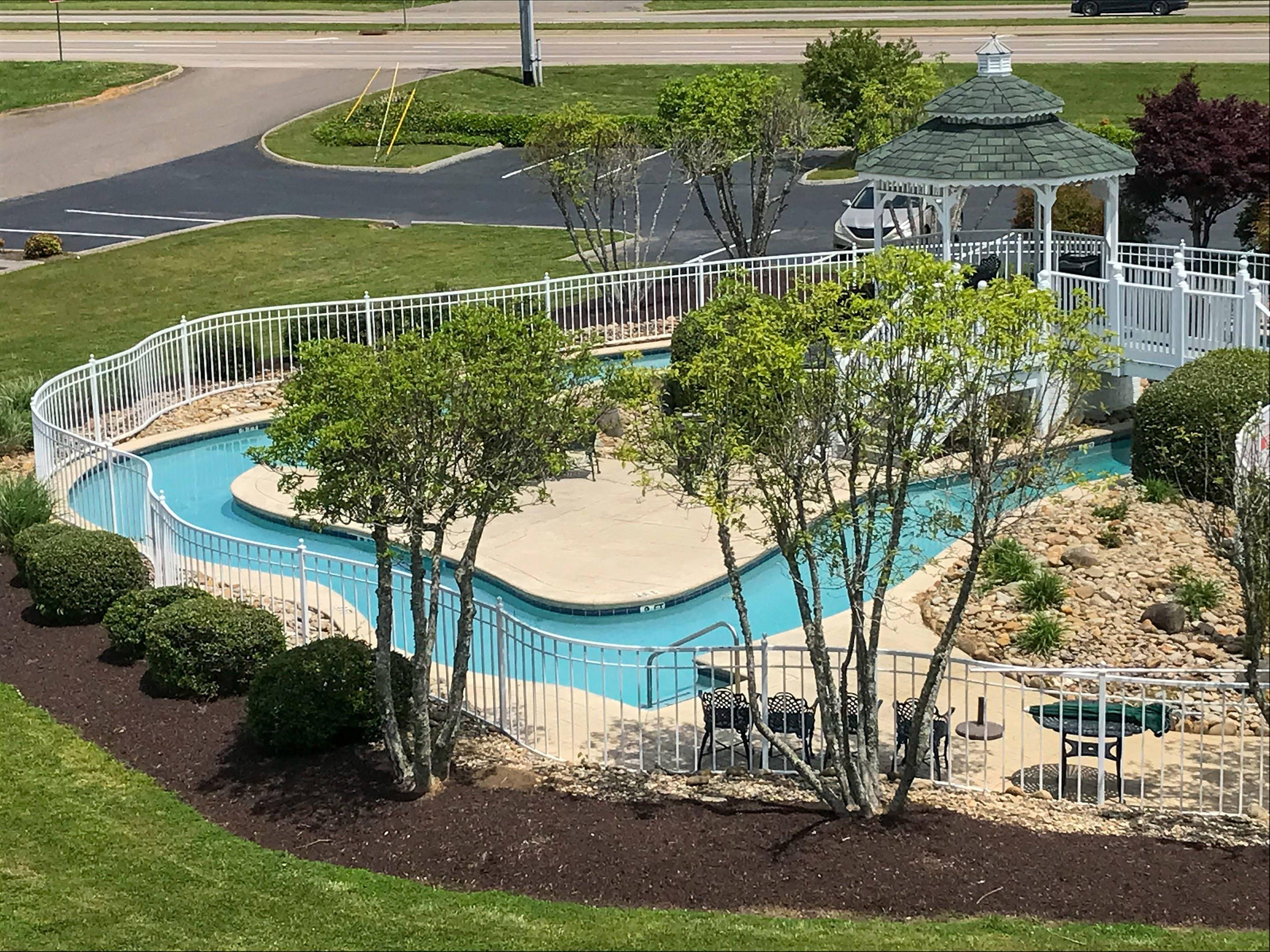 Hotel exterior | Clarion Inn Willow River