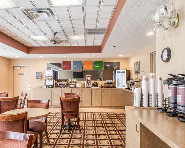 Amenities - Econo Lodge Newport - I-40, Exit 432B