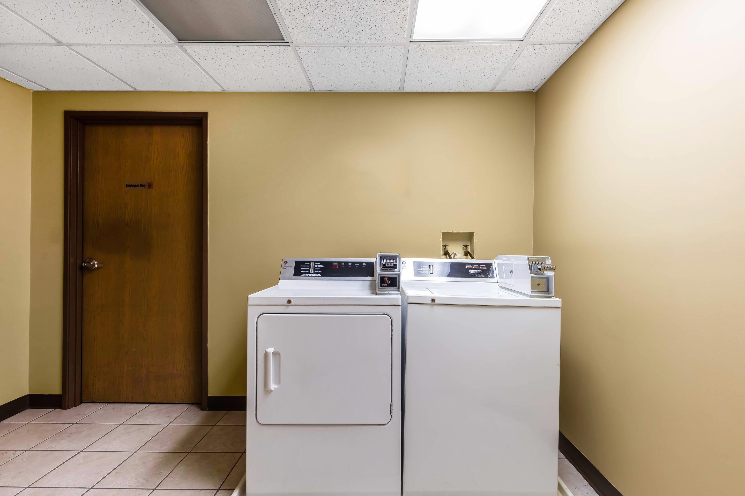 Guest laundry facilities | Econo Lodge Inn and Suites