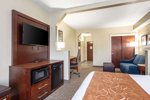 Suite - Comfort Suites Knoxville Airport Alcoa