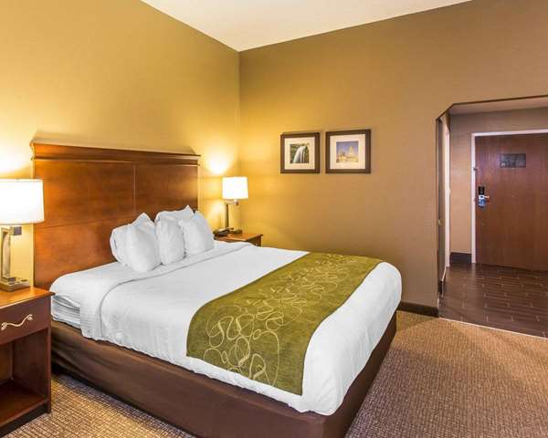  - Comfort Suites Cookeville - I-40, Exit 287