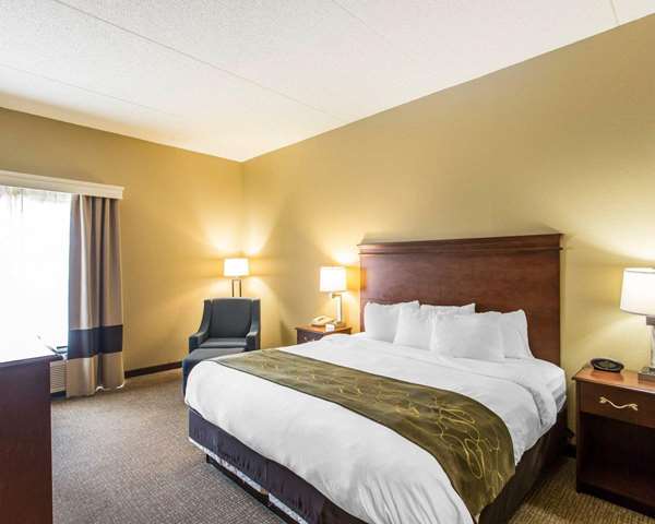 - Comfort Suites Cookeville - I-40, Exit 287