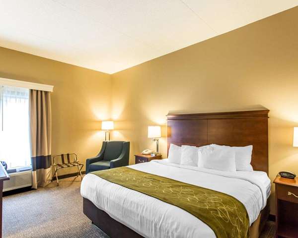  - Comfort Suites Cookeville - I-40, Exit 287