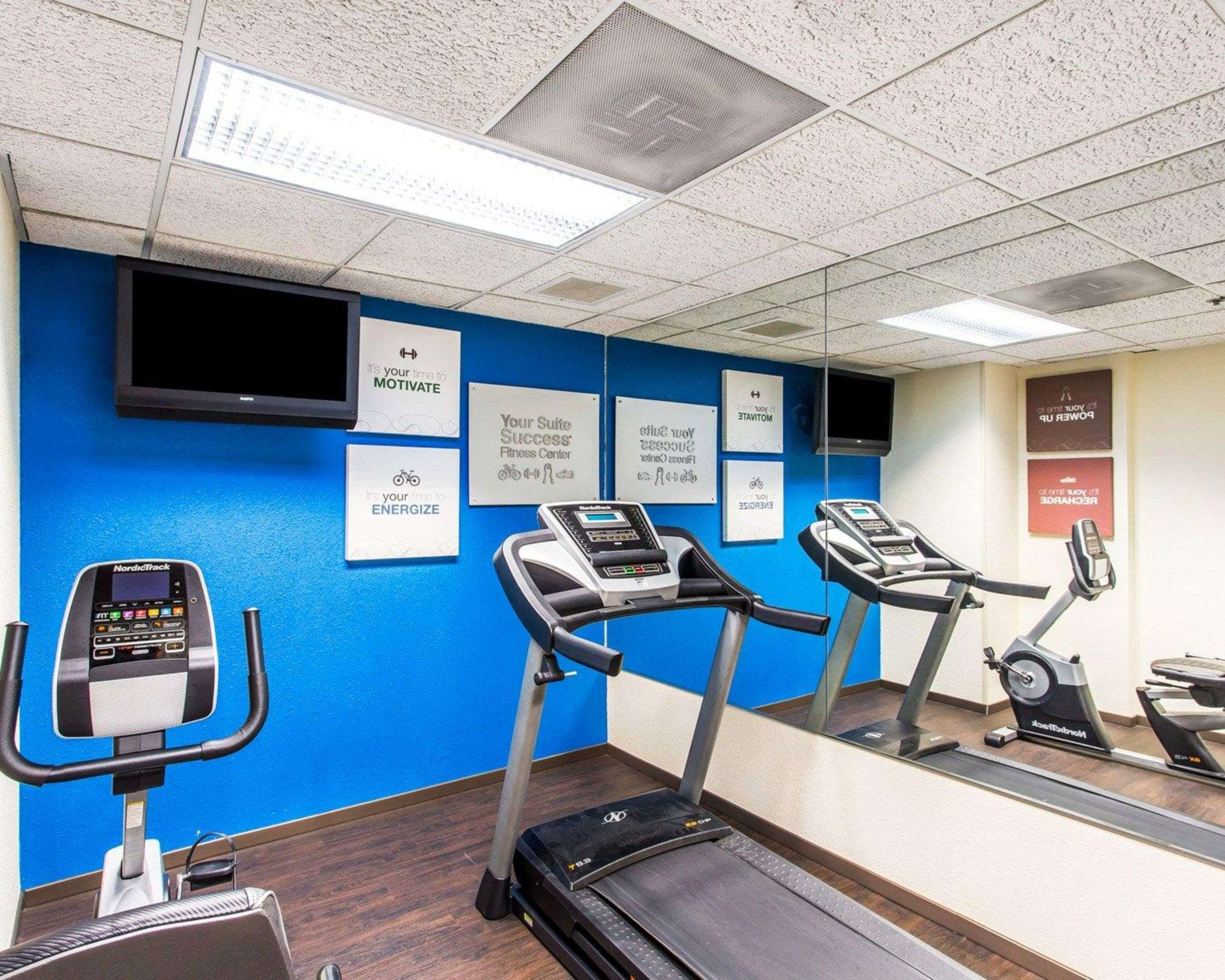 Fitness center | Comfort Suites Cookeville