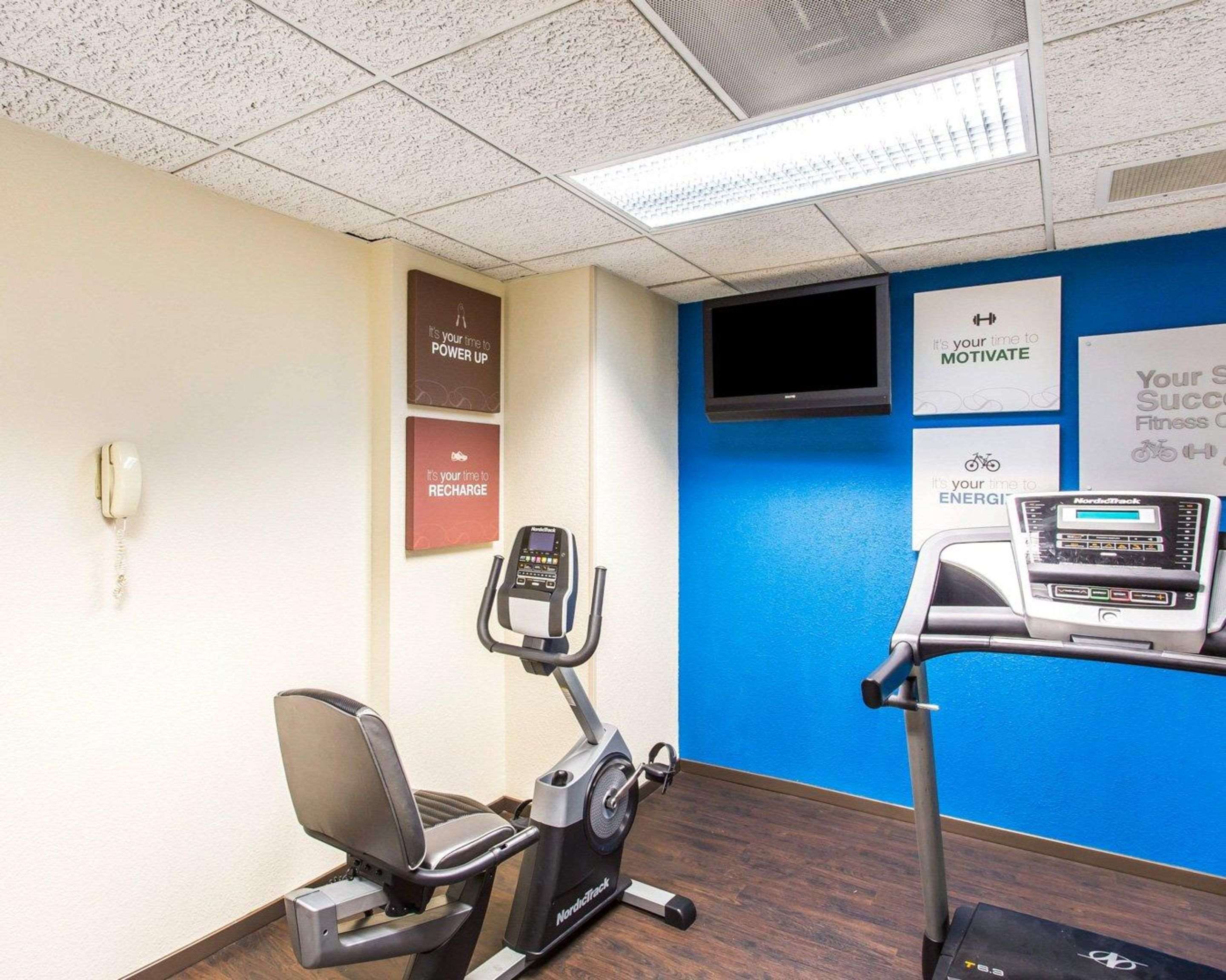 Fitness center | Comfort Suites Cookeville