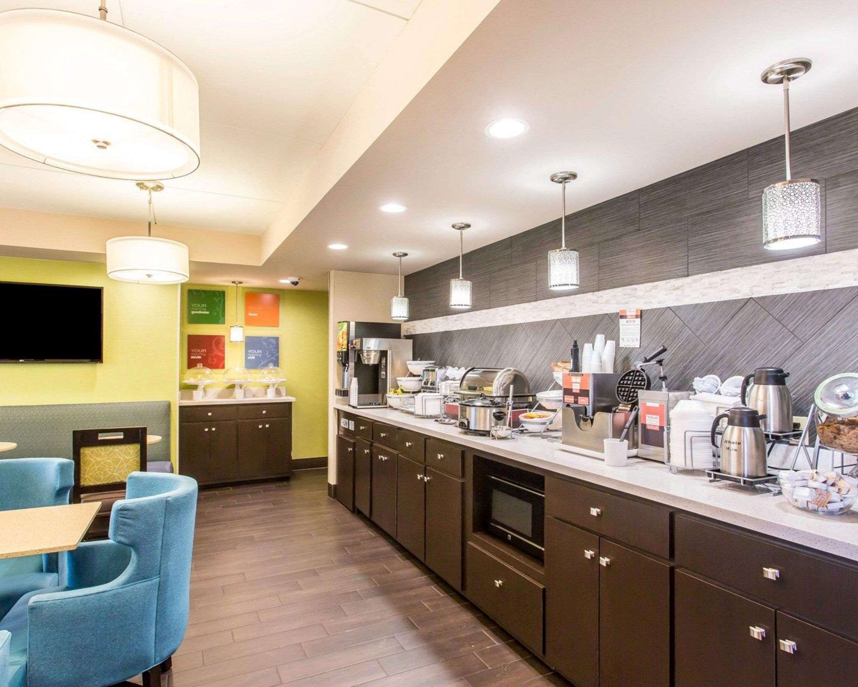 Assorted breakfast items | Comfort Suites Cookeville