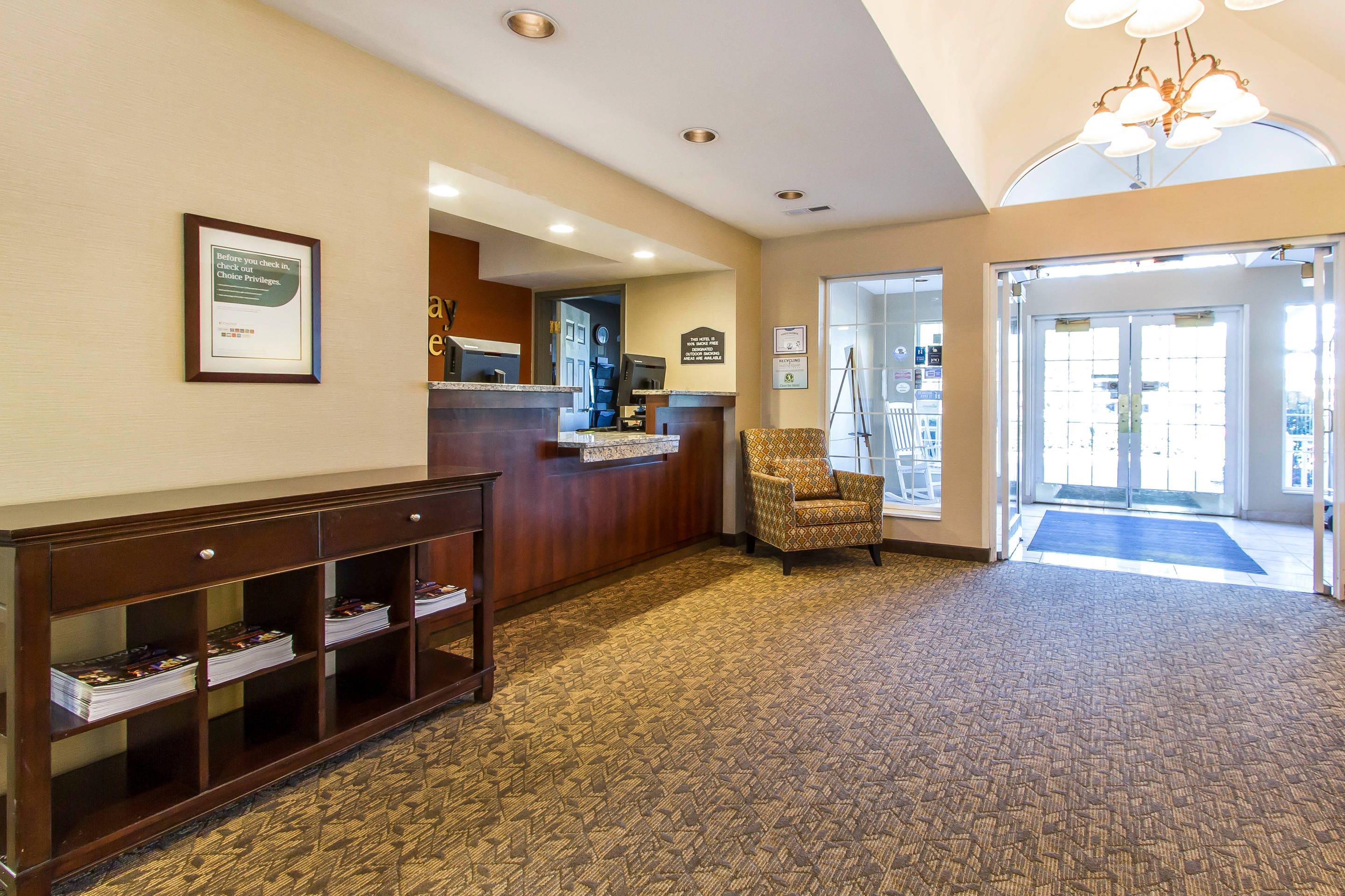 Hotel lobby | MainStay Suites Brentwood-Nashville
