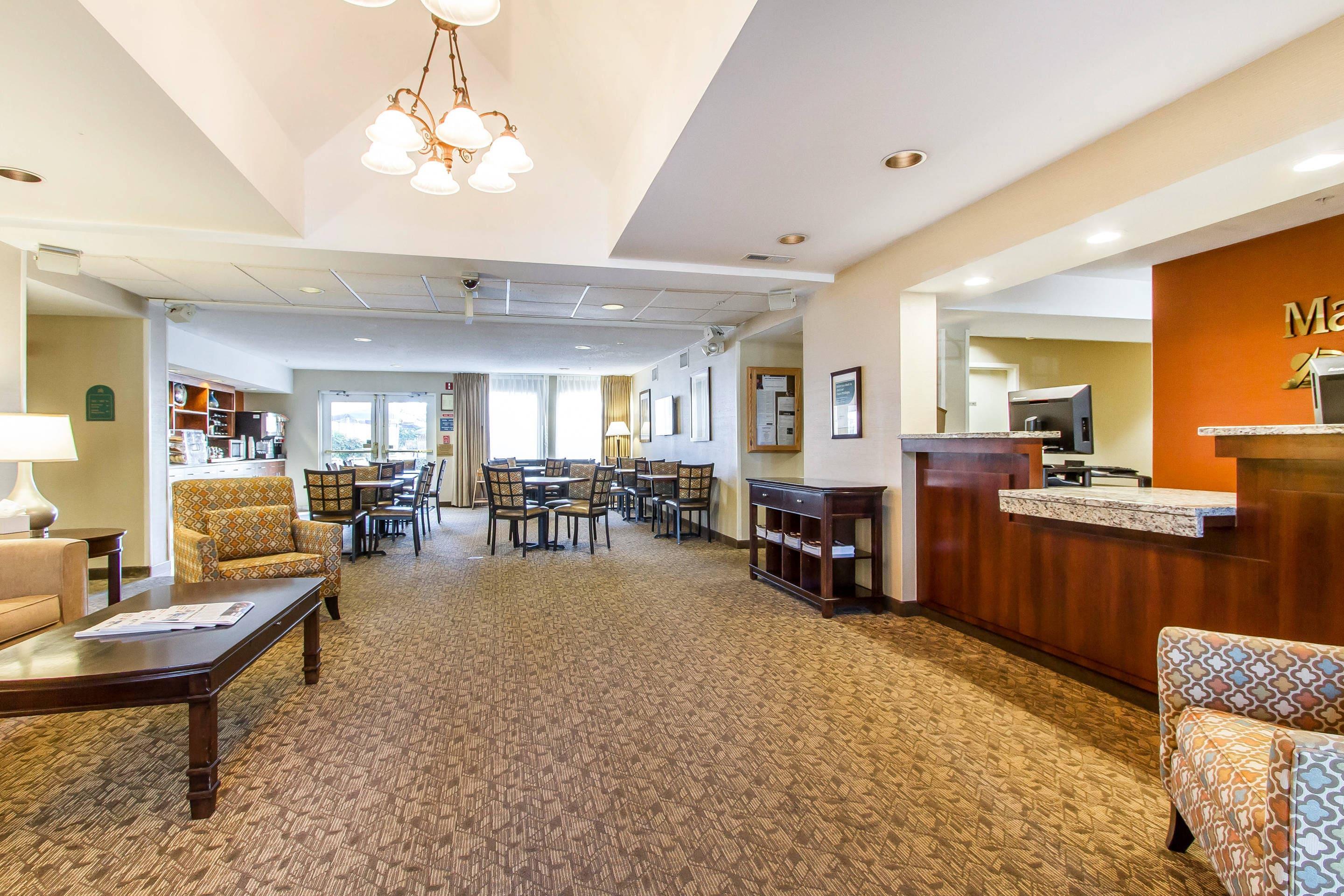 Hotel lobby | MainStay Suites Brentwood-Nashville