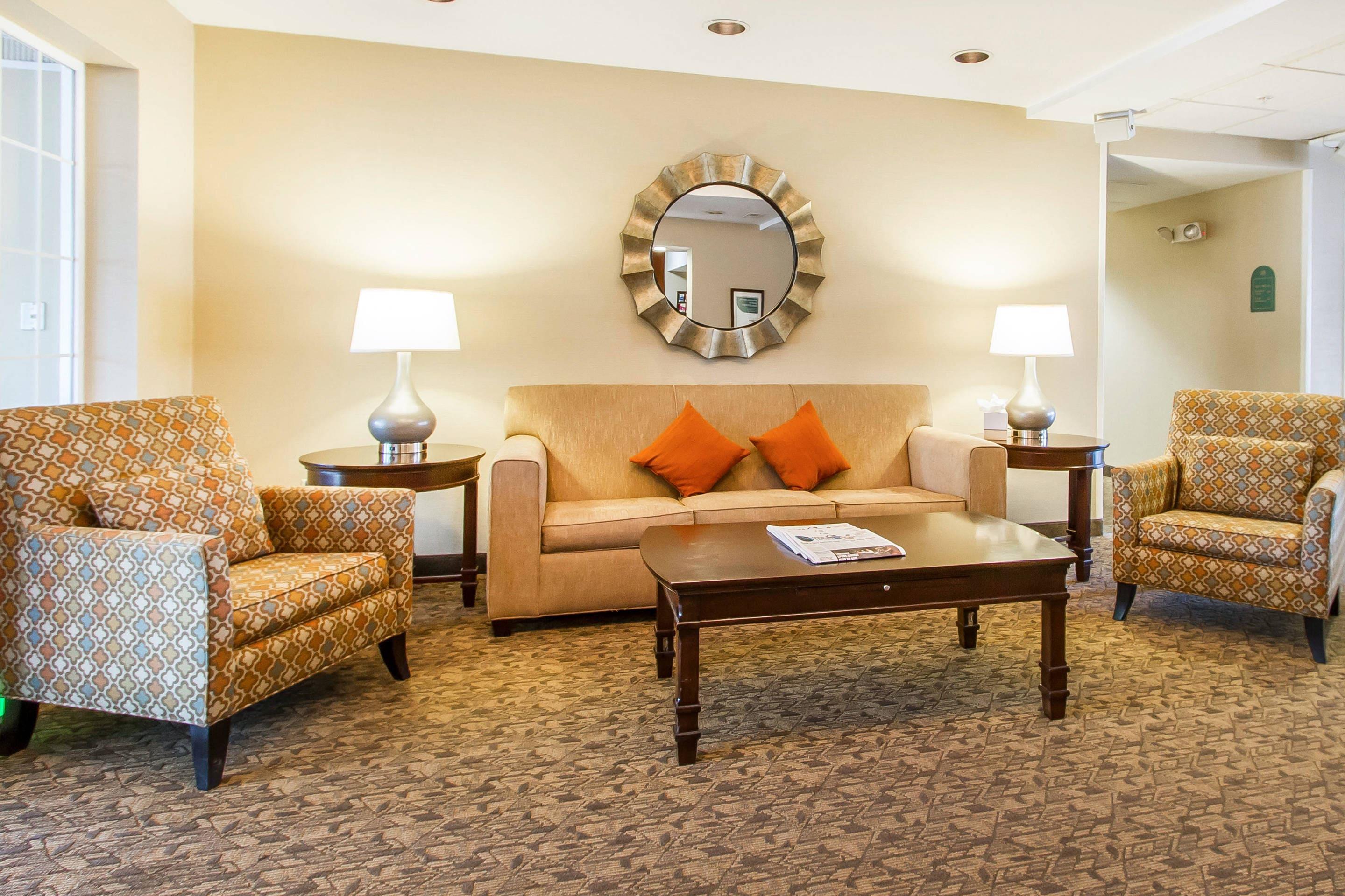 Hotel lobby | MainStay Suites Brentwood-Nashville