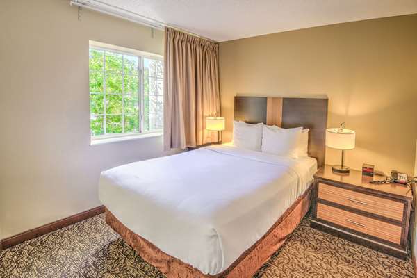 Suite - Leconte Hotel & Convention Center Pigeon Forge