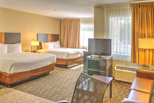 Suite - Leconte Hotel & Convention Center Pigeon Forge