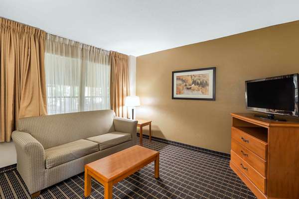  - Quality Inn & Suites Sevierville
