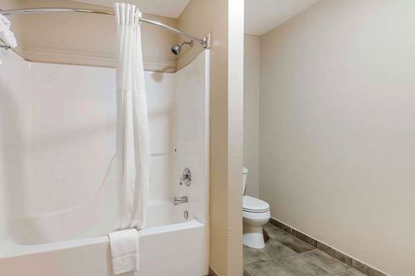 - Quality Inn & Suites Sevierville