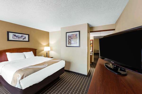  - Quality Inn & Suites Sevierville