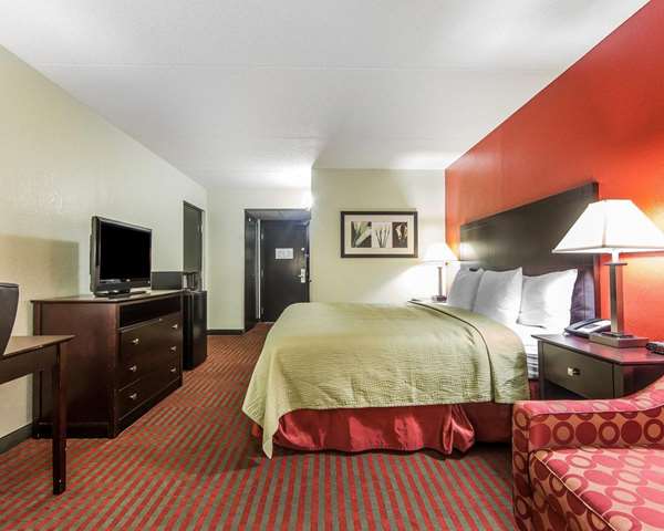 Suite - Quality Inn West Sweetwater - I-75, Exit 60