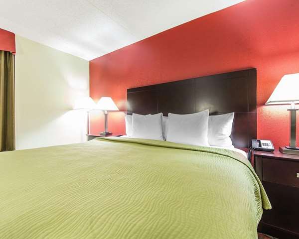 Suite - Quality Inn West Sweetwater - I-75, Exit 60