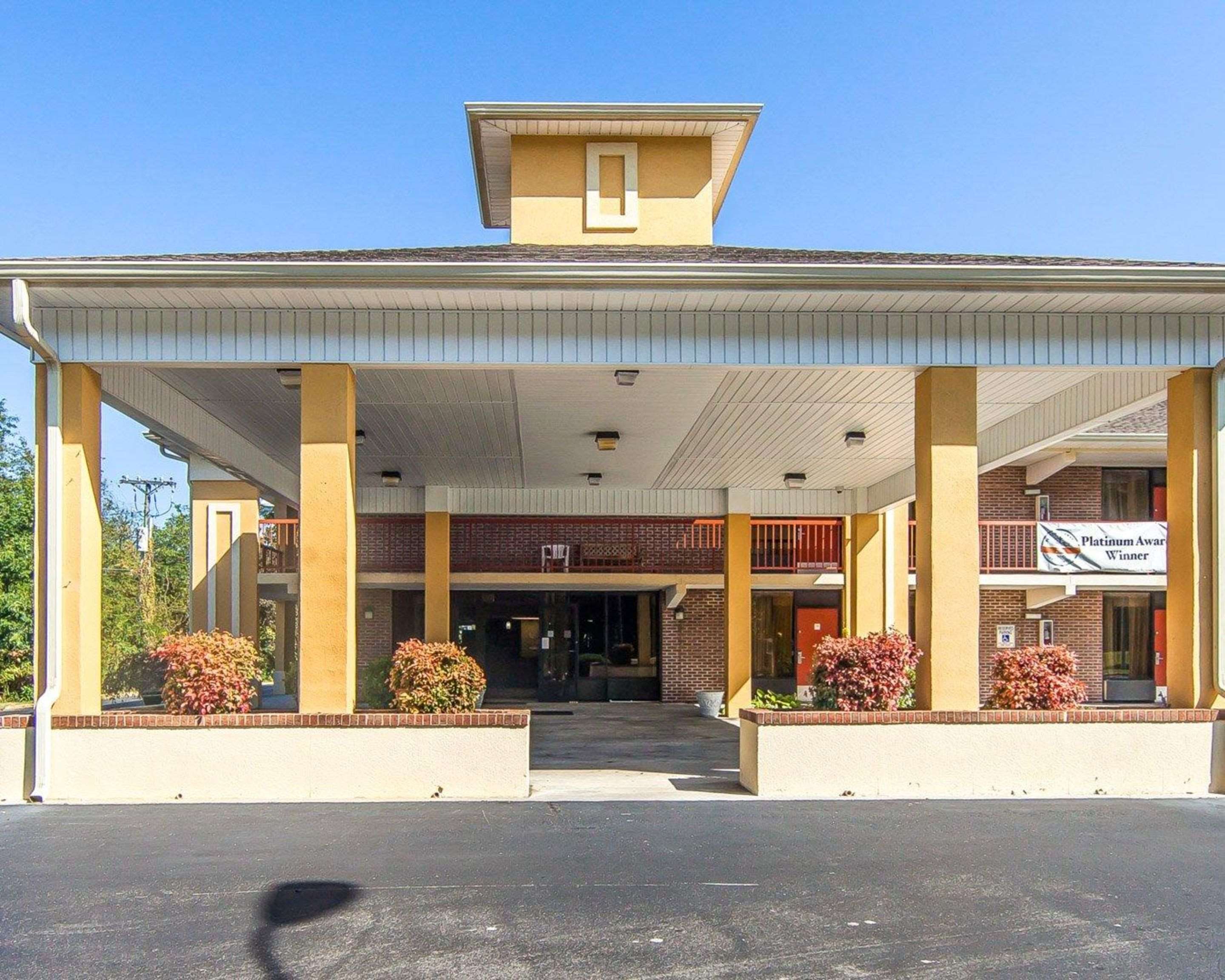Hotel exterior | Quality Inn West - Sweetwater