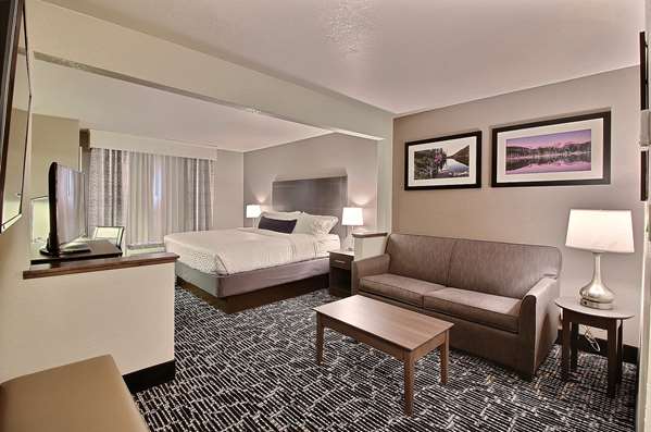 Suite - Best Western Greeley Hotel