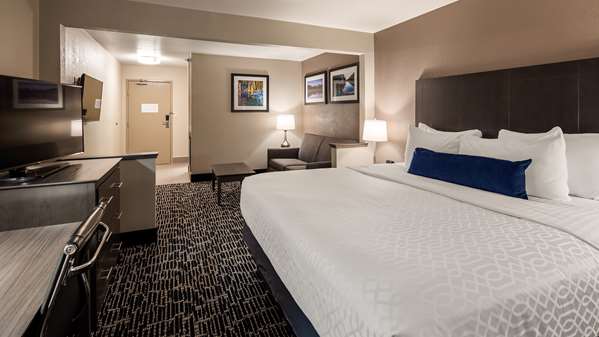  - Best Western Greeley Hotel