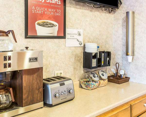 Amenities - Econo Lodge North Nashville - I-65, Exit 90