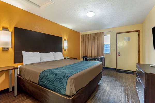  - Econo Lodge North Nashville - I-65, Exit 90