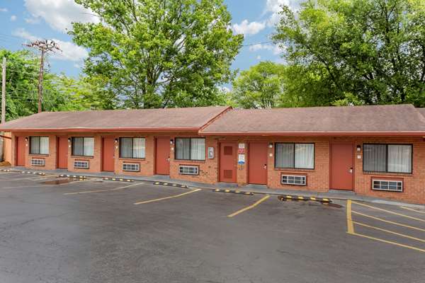 Exterior view - Econo Lodge North Nashville - I-65, Exit 90