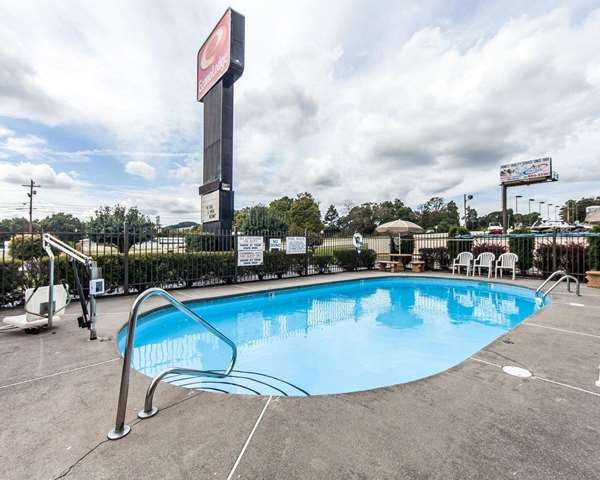 Pool - Econo Lodge Lenoir City - I-75, Exit 81