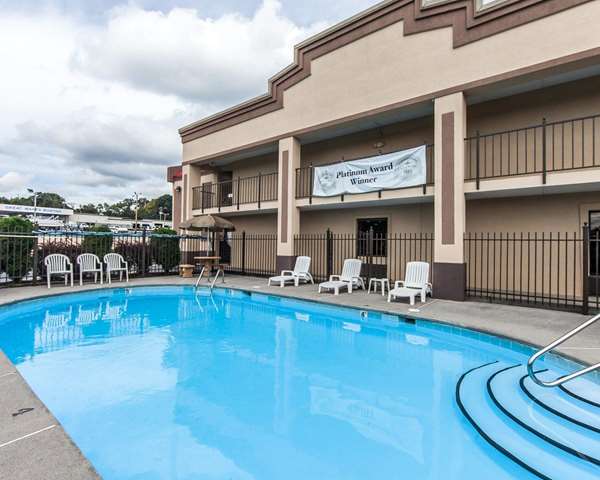 Pool - Econo Lodge Lenoir City - I-75, Exit 81