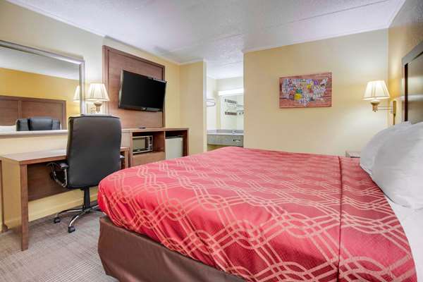  - Econo Lodge Lenoir City - I-75, Exit 81